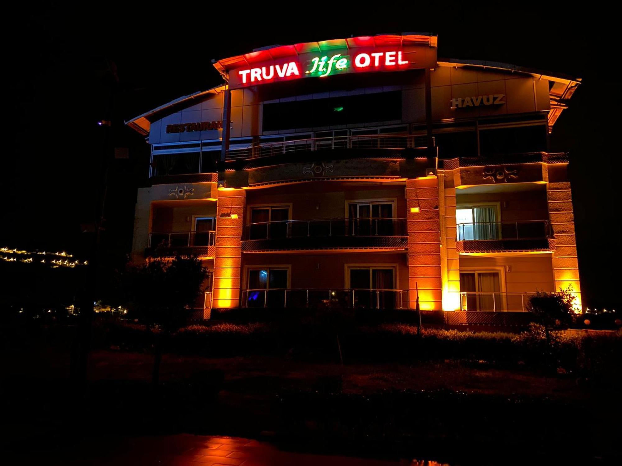 Truva Life Hotel Samandag Exterior photo